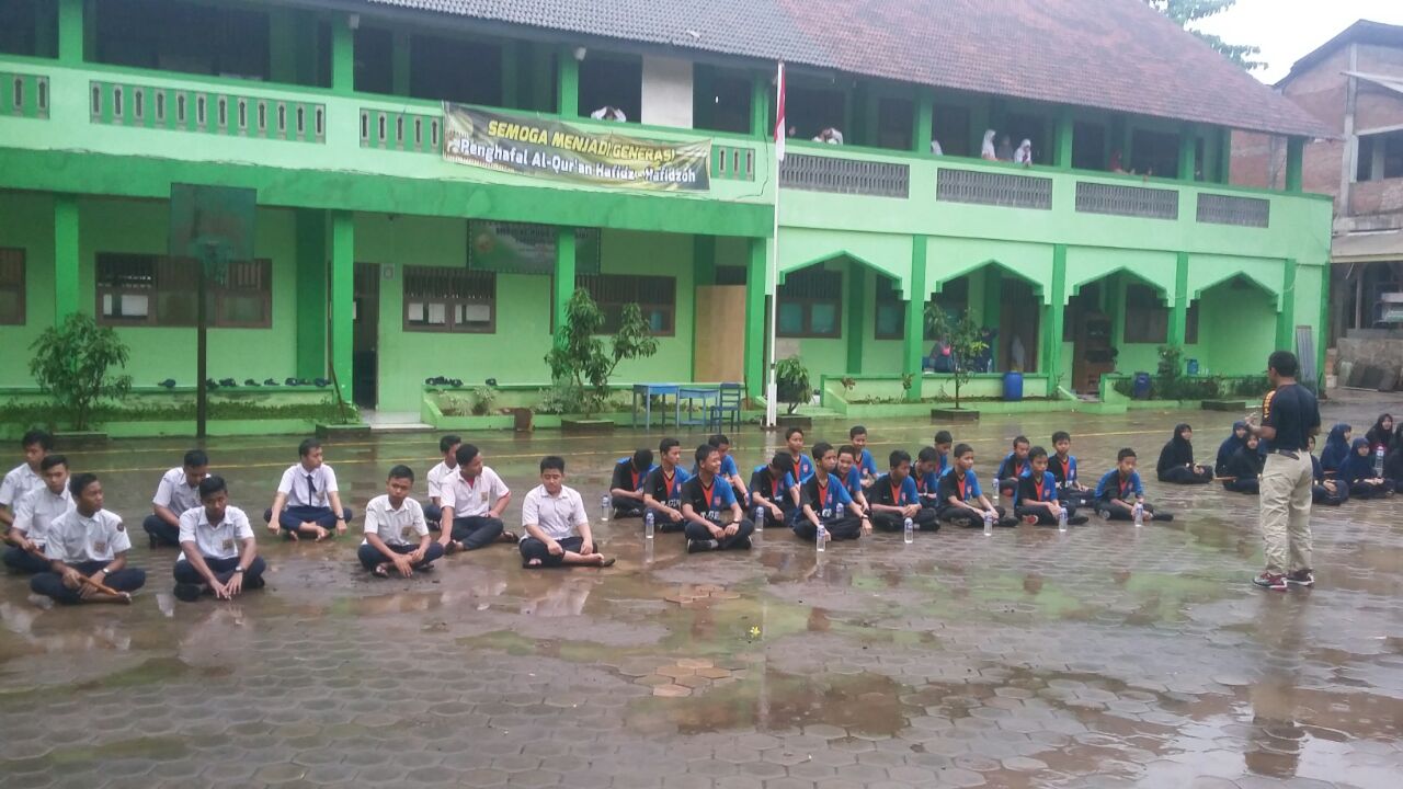 Suksesi Kepemimpinan OSIS Espida