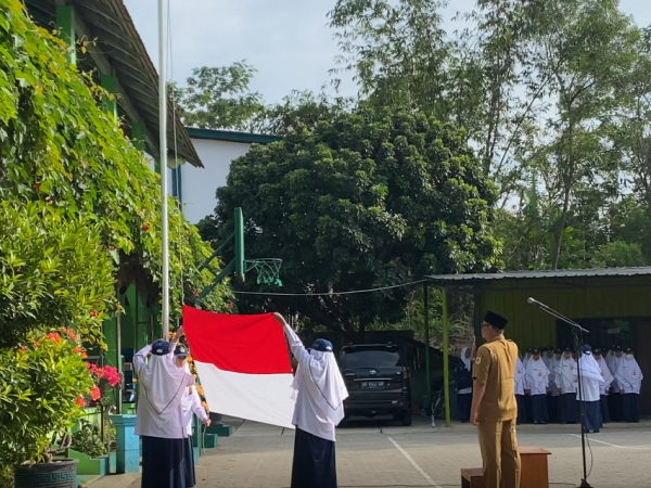 Upacara Bendera Merah Putih Pada 26 September 2022