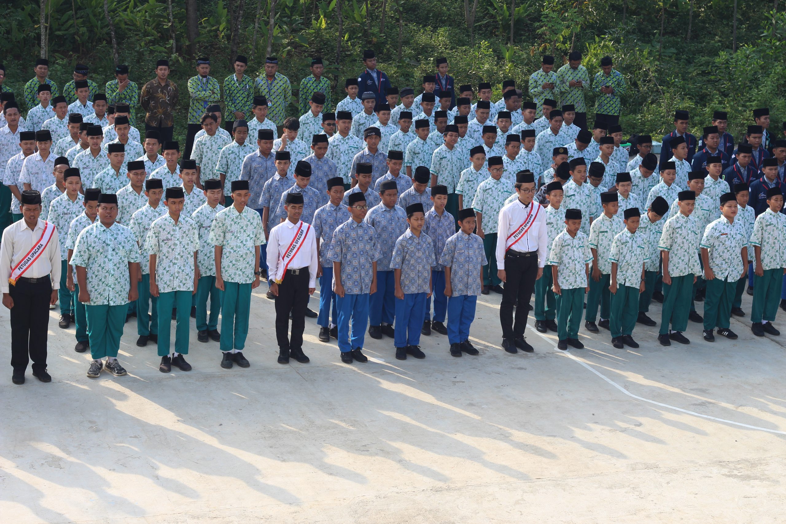 Upacara Memperingati Hari Pendidikan Nasional Upacara Memperingati Hari Pendidikan Nasional