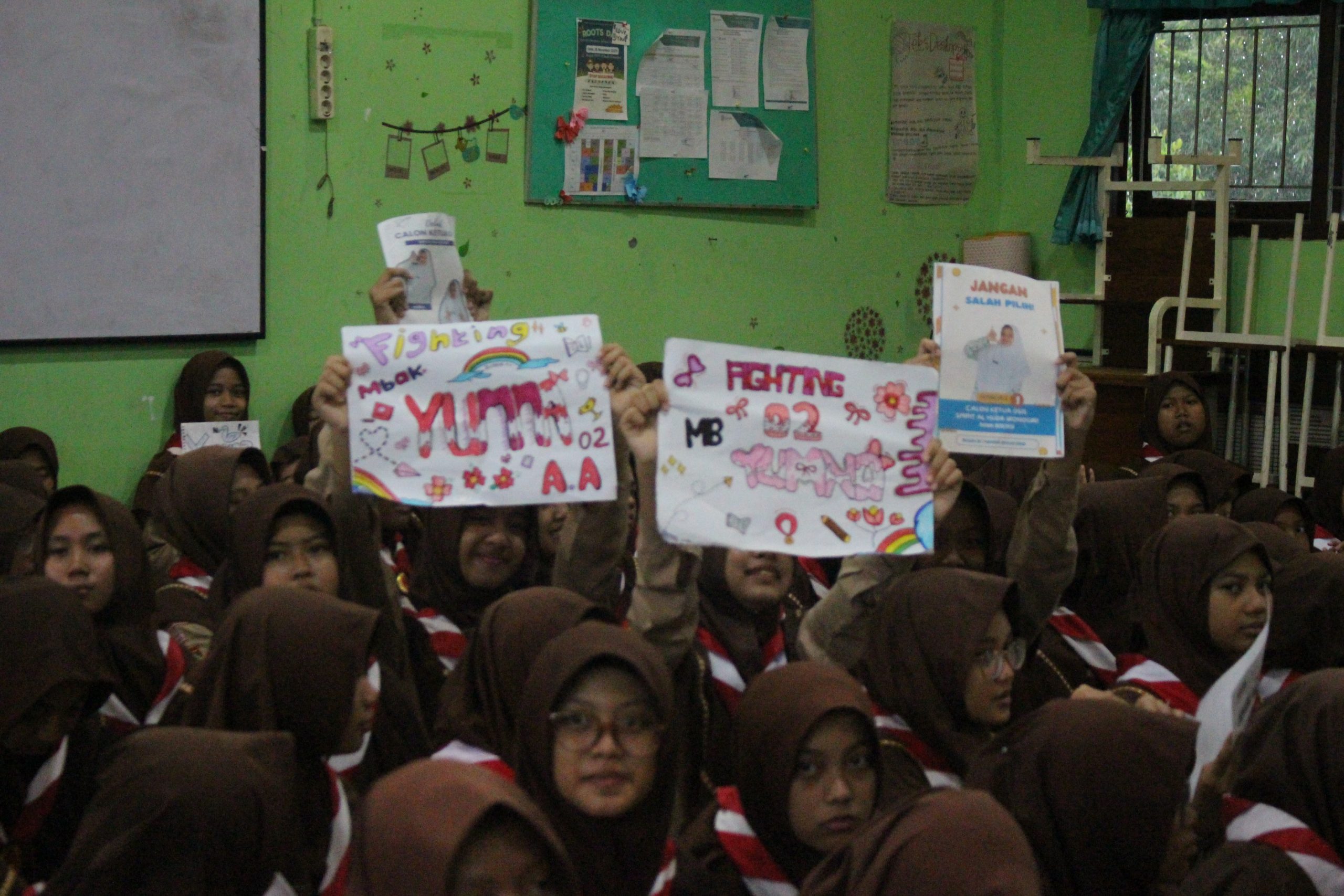 Demokrasi ! Pemilihan calon ketua OSIS di Espida Demokrasi ! Pemilihan calon ketua OSIS di Espida